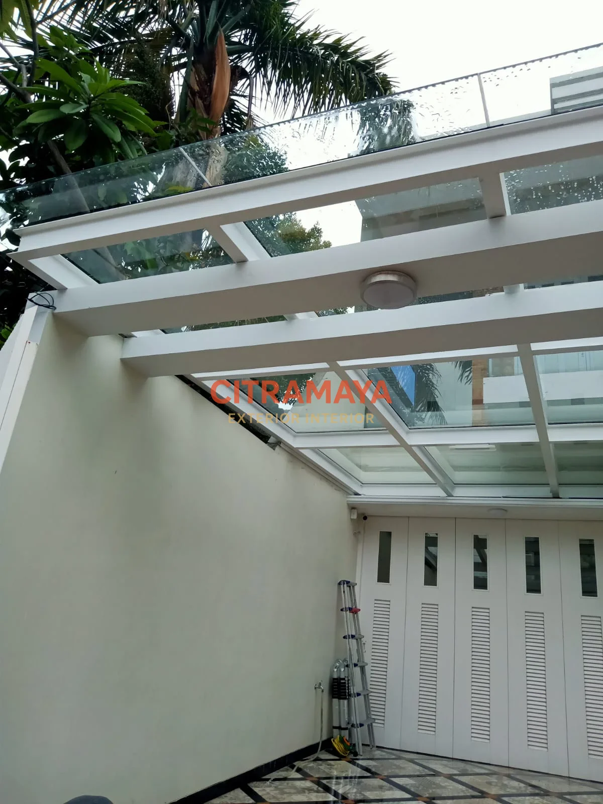 Harga Kanopi Kaca: Panduan Teknis Sebelum Menentukan Anggaran