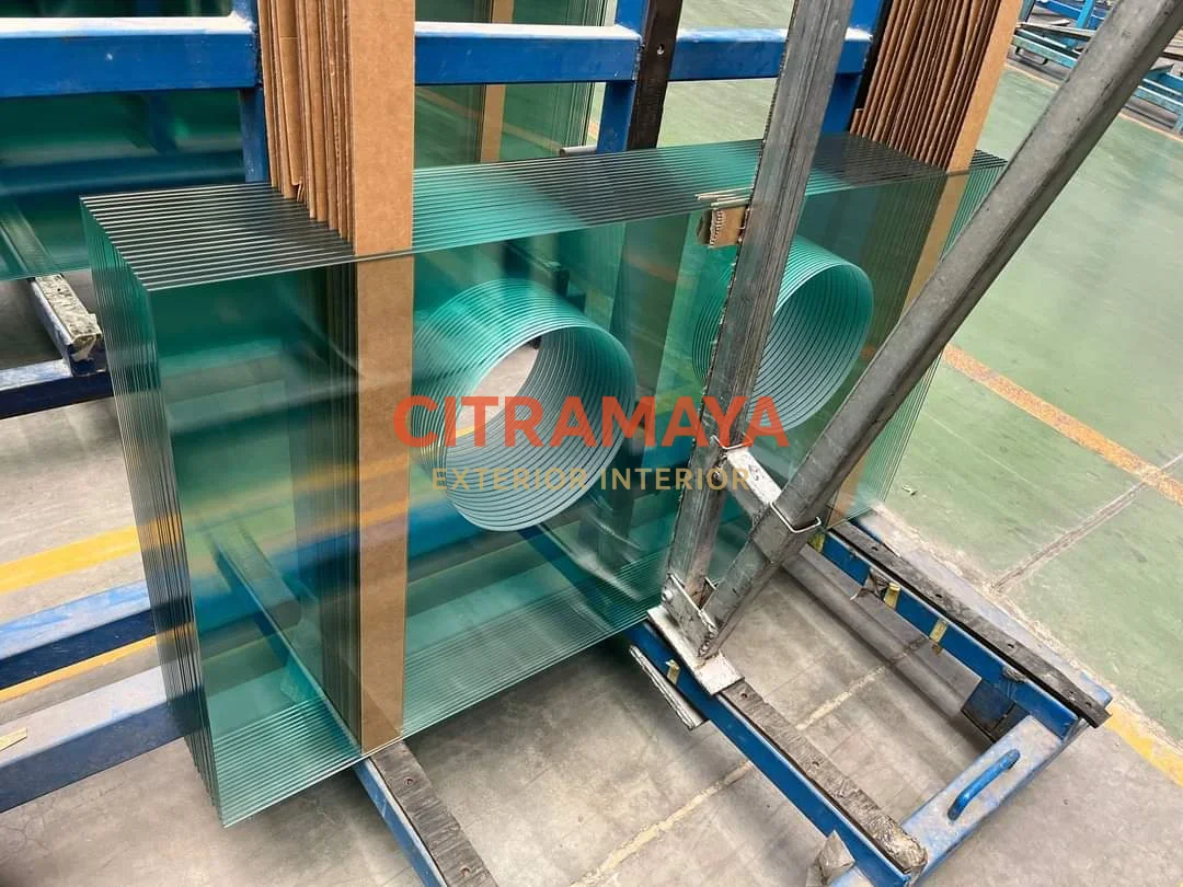 Kaca Tempered Berkualitas Tinggi untuk Proyek Arsitektural & Komersial