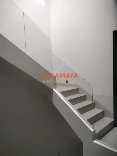 Railing Tangga Kaca Frameless
